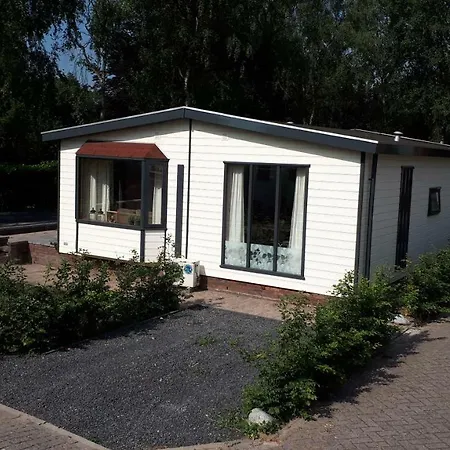 Chalet In Prachtige Omgeving * פוטן